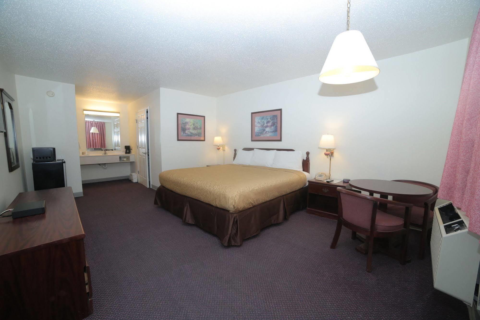 Madison Inn Lodge Fredericktown Eksteriør billede