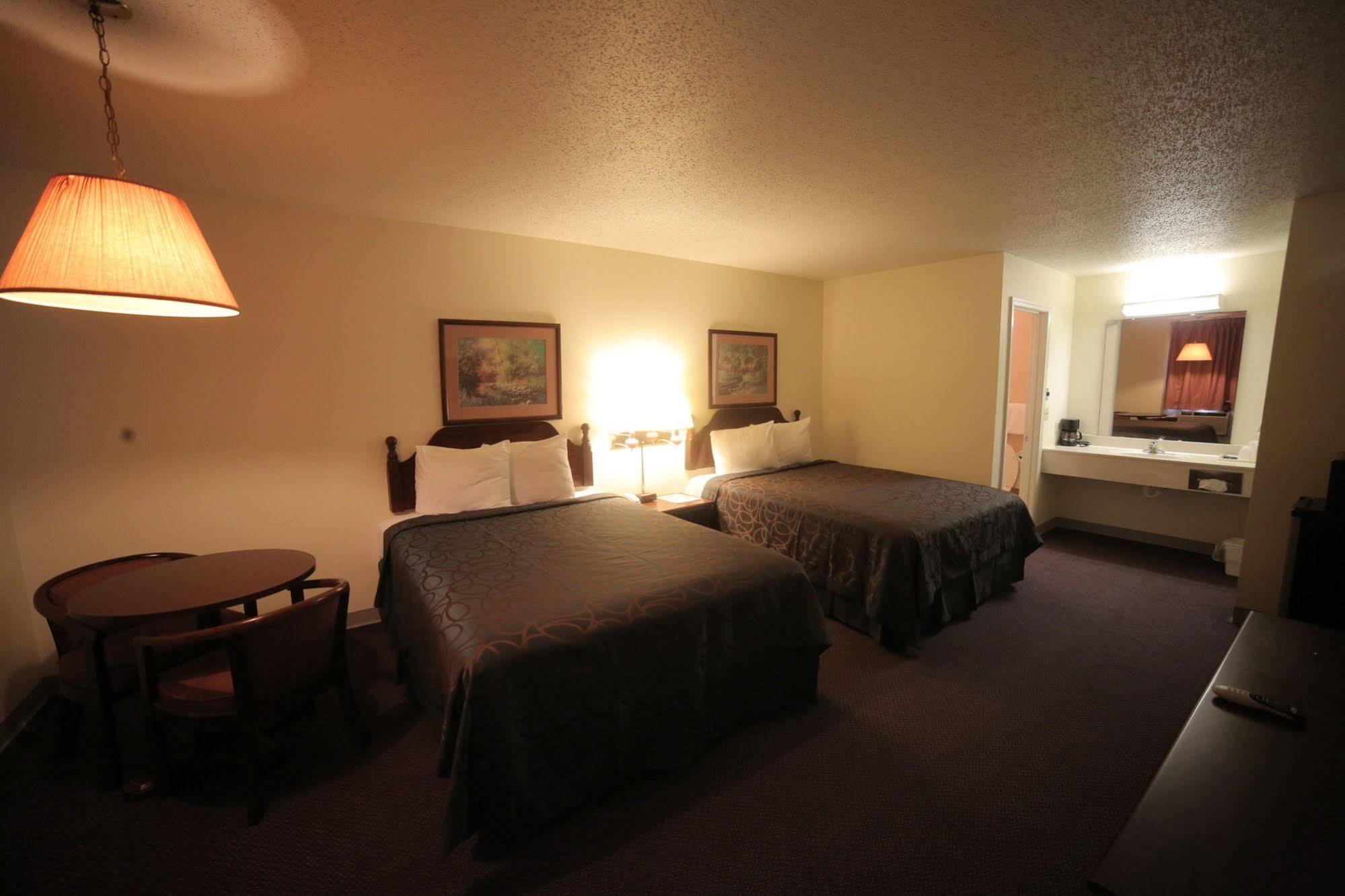 Madison Inn Lodge Fredericktown Eksteriør billede