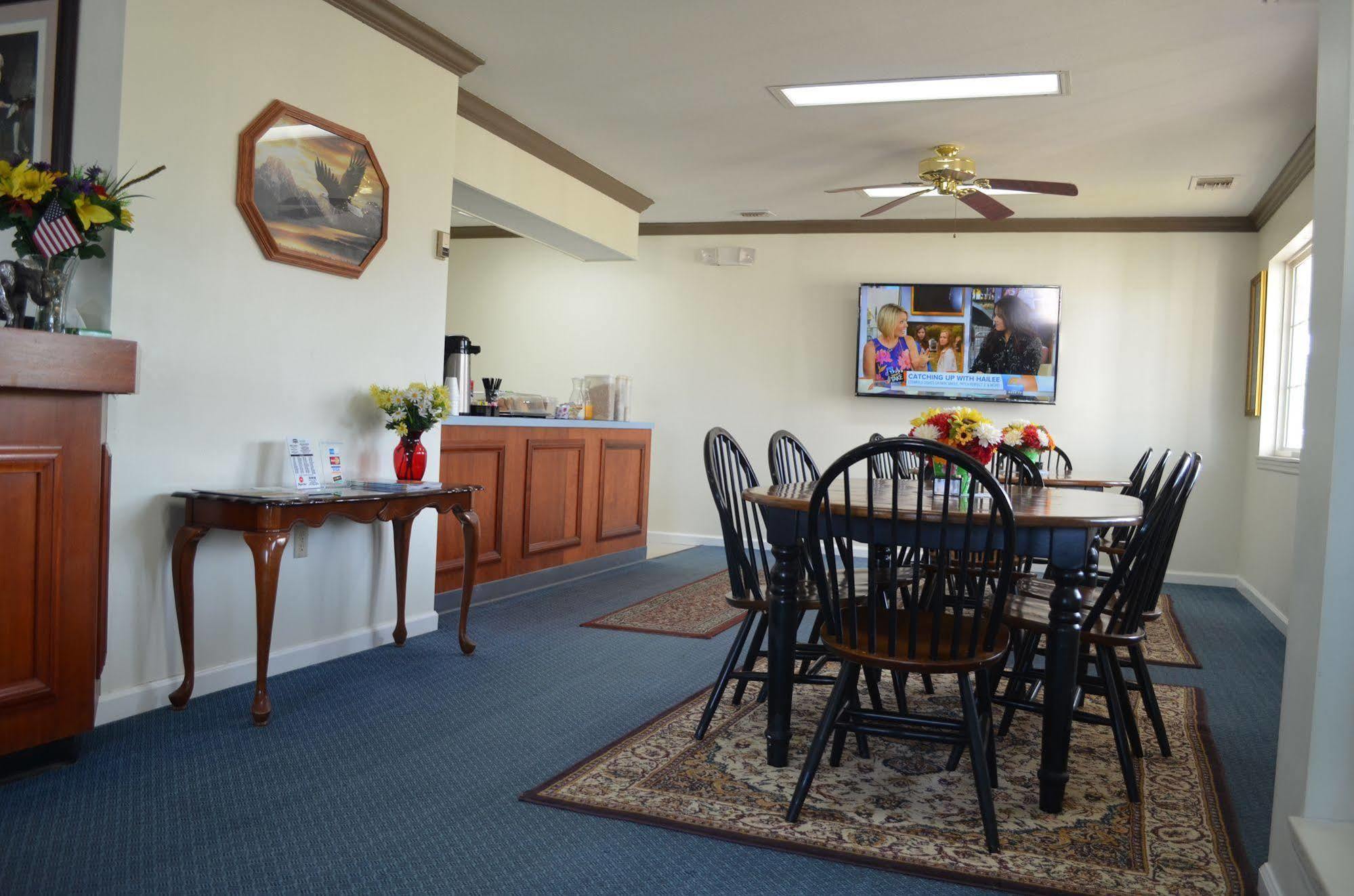 Madison Inn Lodge Fredericktown Eksteriør billede