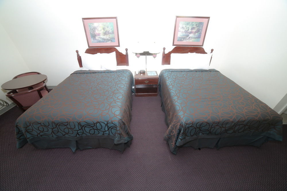 Madison Inn Lodge Fredericktown Eksteriør billede